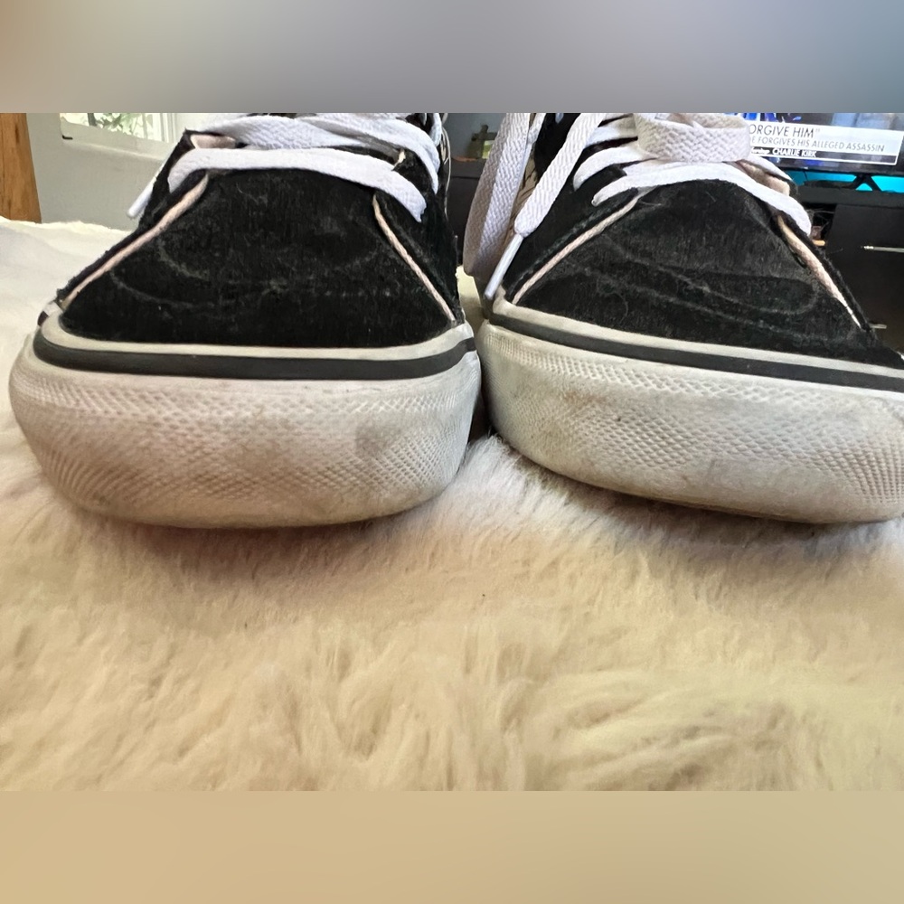 Vans Sk8-Hi Sneakers Breast Cancer Awareness Graphic Print Black Suede Size 9.5 - Picture 16 of 16